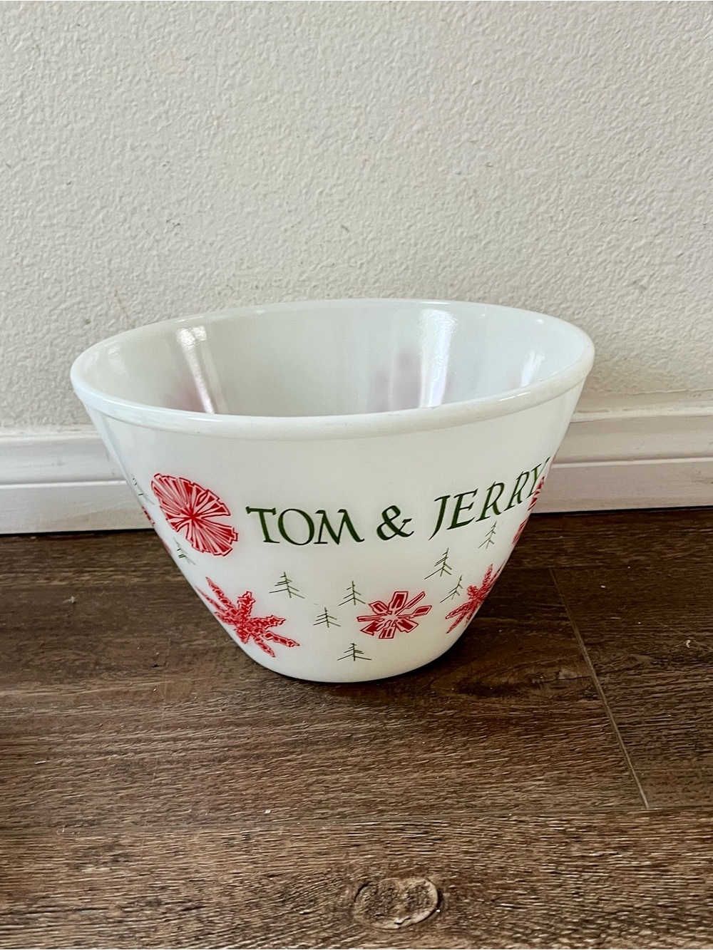 1960 Fire-King Tom & Jerry Bowl Milk Glass And 7 Mugs - Picture 7 of 15